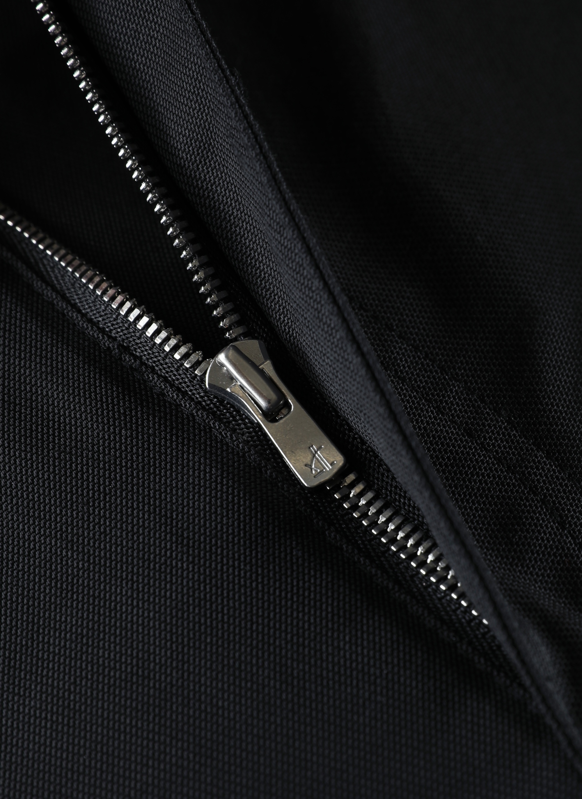 7.0 TROUSERS RIGHT (BLACK) - 8