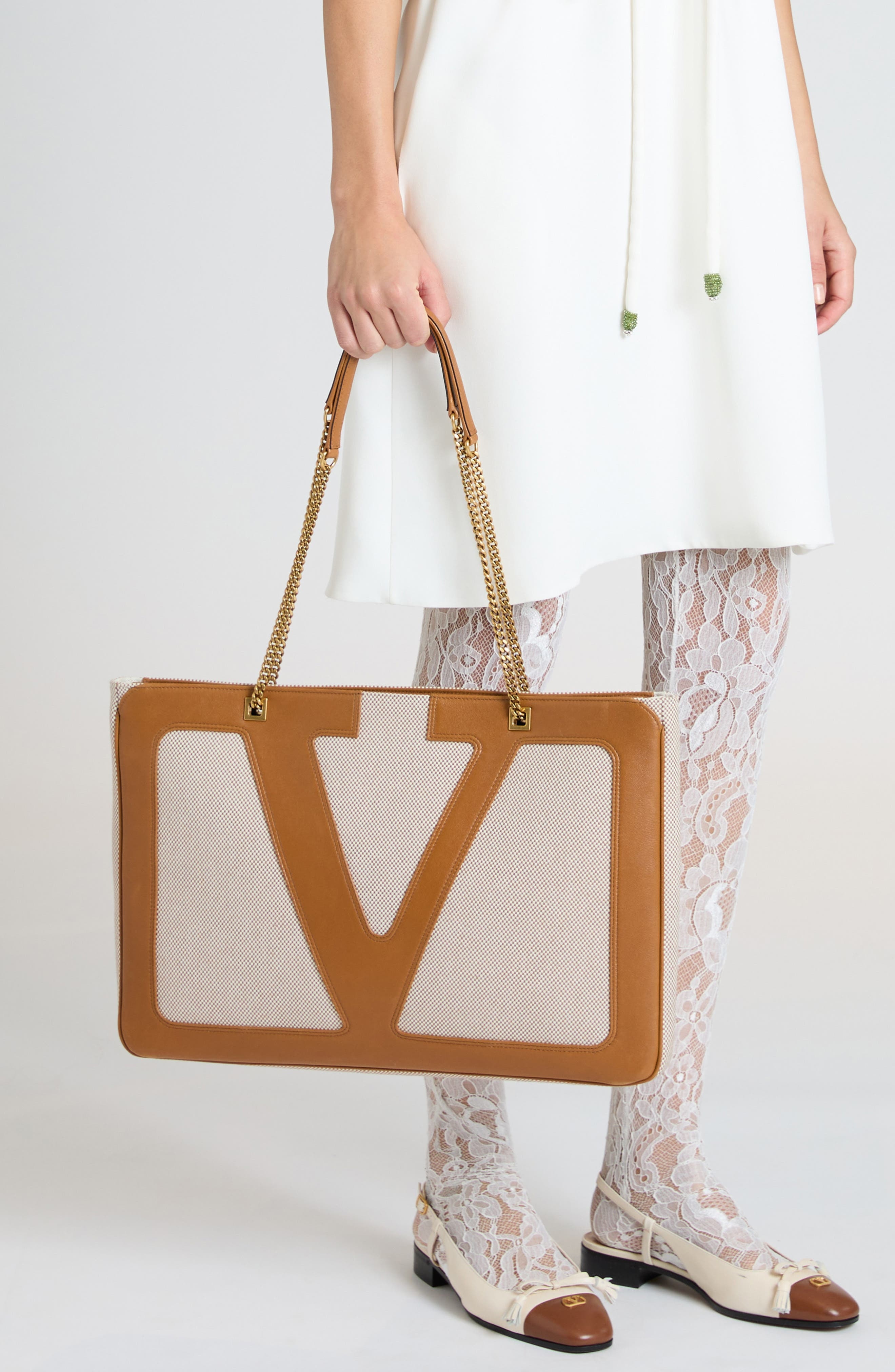 Valentino Garavani Large Viva Superstar Canvas Tote in 9Qr Natural Tobacco/Spice at Nordstrom - 2