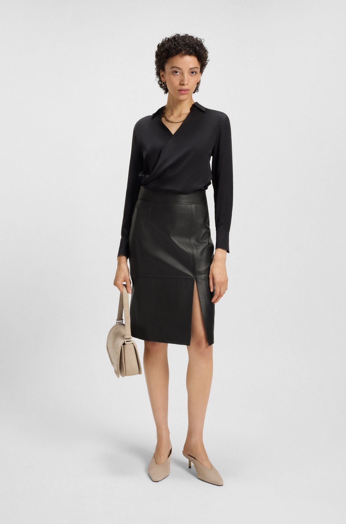 SLIM-FIT PENCIL SKIRT IN GRAINED LEATHER - 3