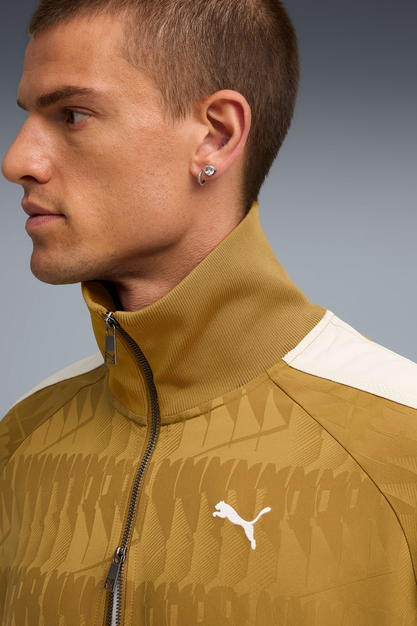 The NeverWorn VI T7 Track Jacket Men - 4