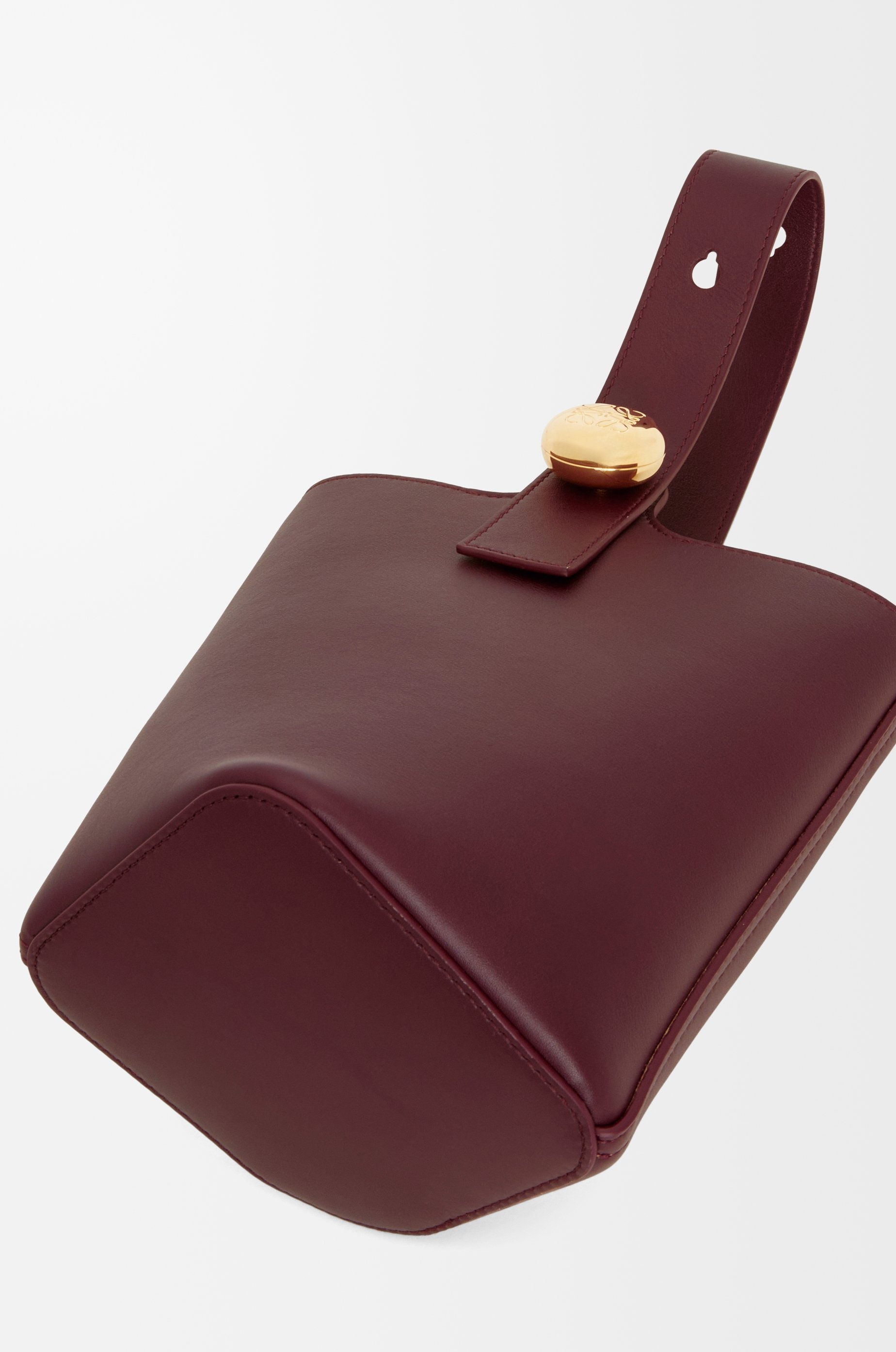 Mini Pebble Bucket bag in mellow calfskin - 9