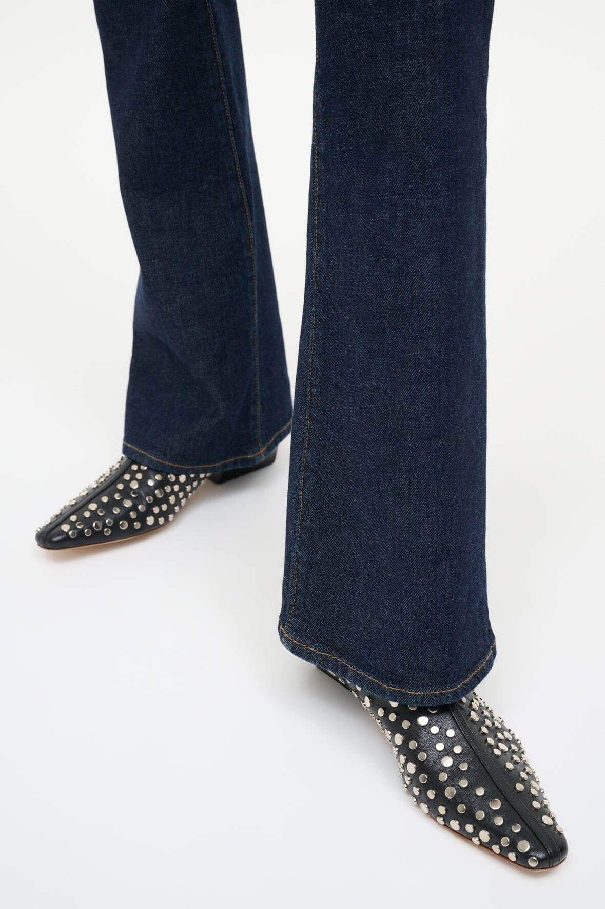 STAUD WALLY FLAT ANKLE BOOT RIVETS - 8