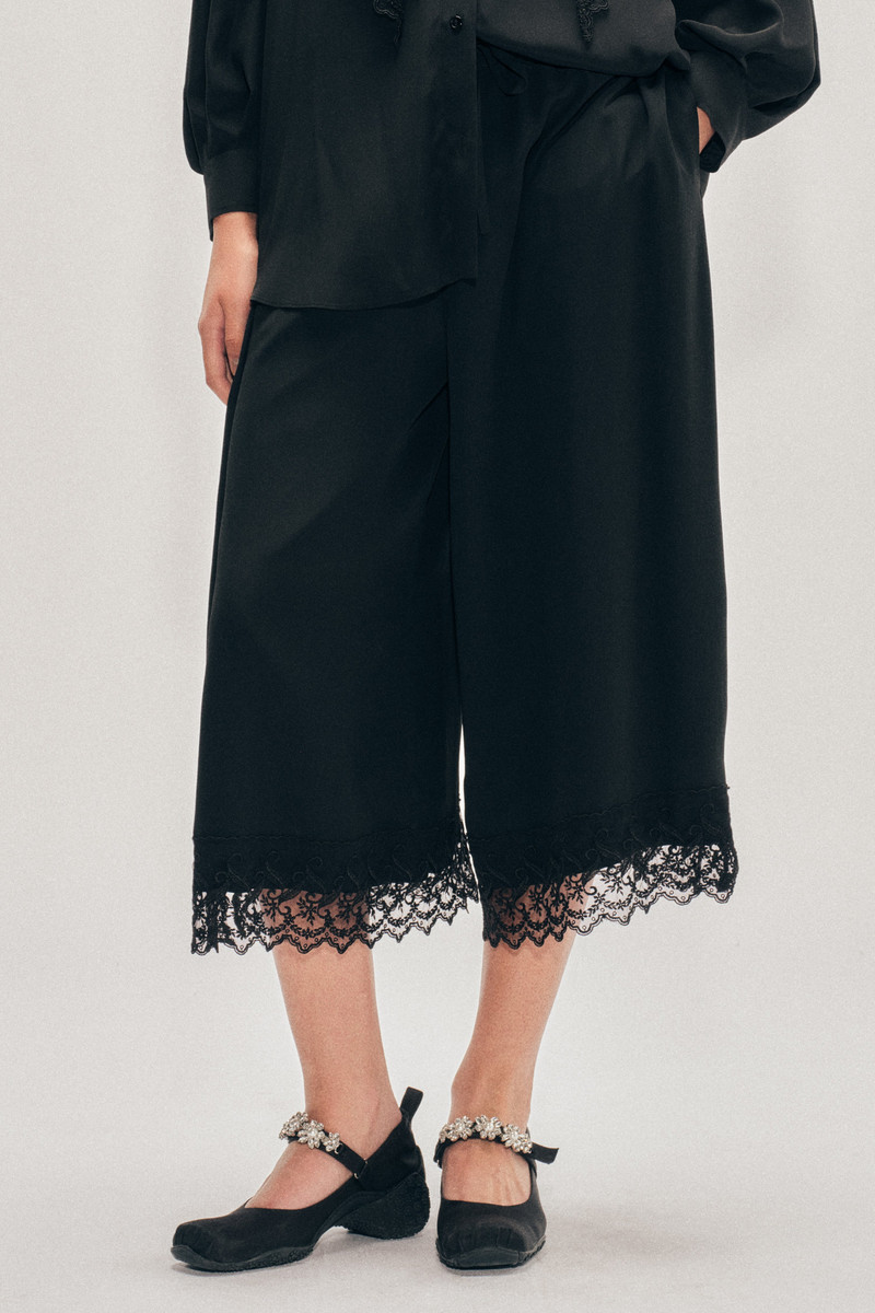 Cropped Lace Trim Negligee Trousers 4