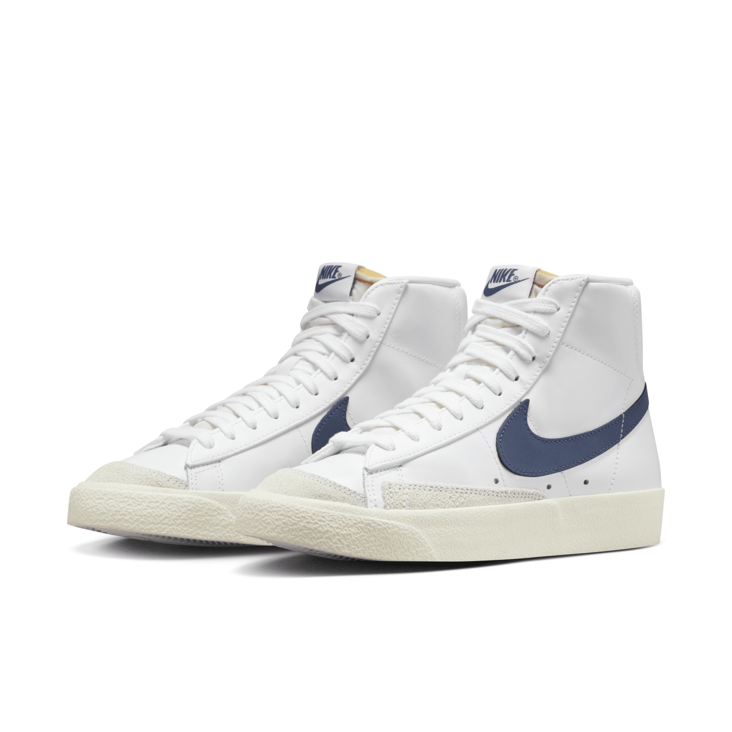 Nike Women's Blazer Mid '77 Shoes - 5