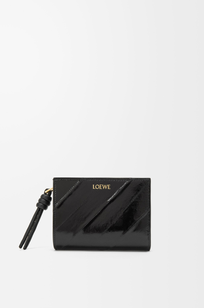 Knot compact wallet in eel 1