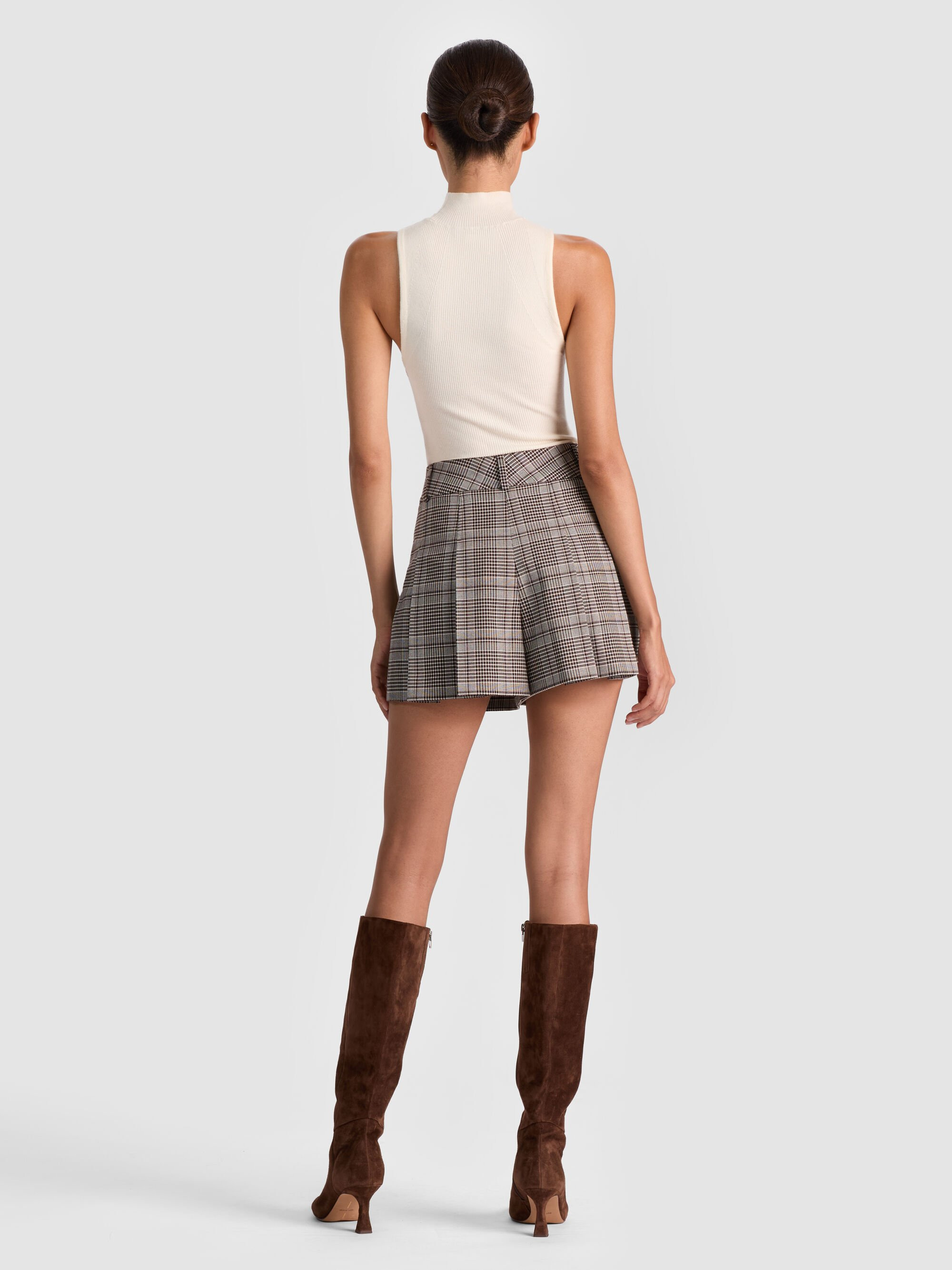 SCARLET FLUTTER SHORT - 4