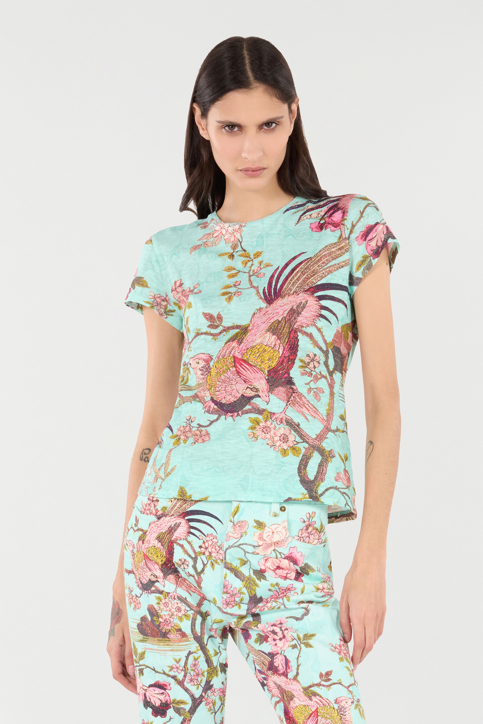 T-Shirt With Naturalistic Print - 3