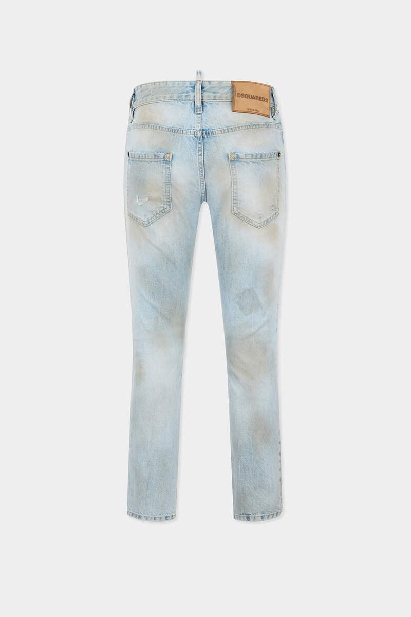 DSQUARED2 LIGHT WASH TEDDY JEANS outlook