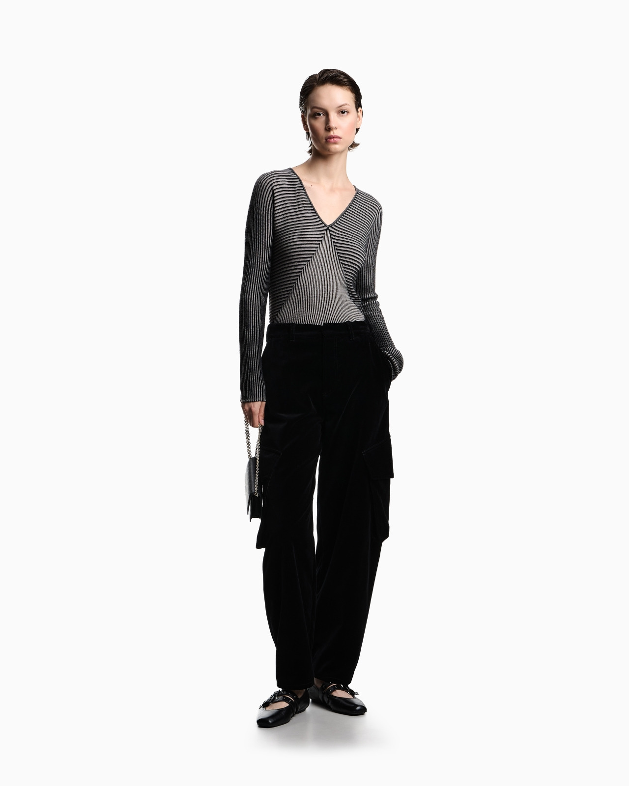 V-NECK JUMPER WITH STRIPED LINKS-STITCHED DETAILS - 2