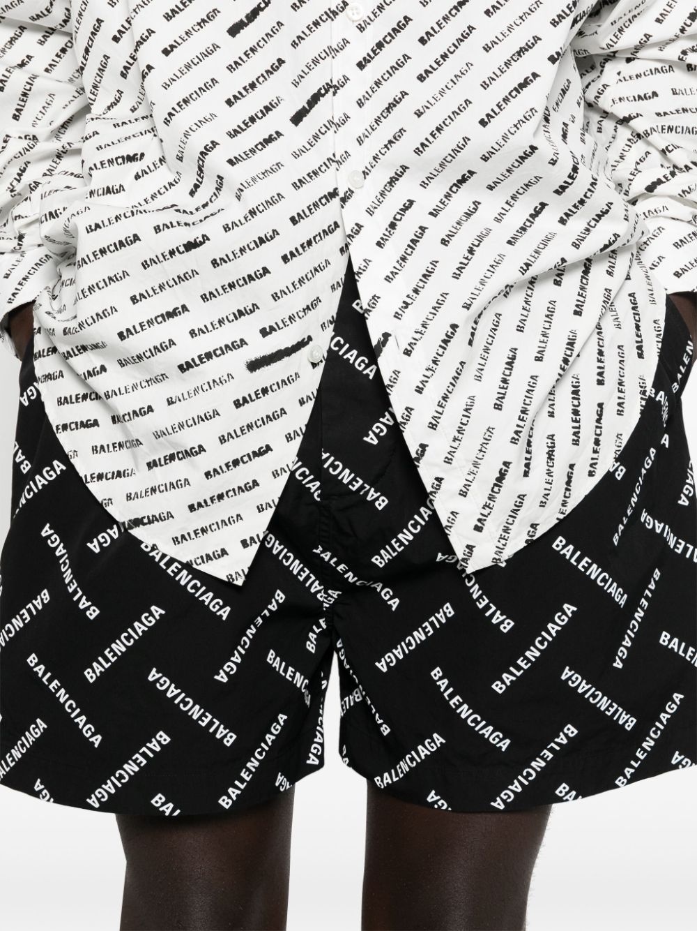 logo-print tailored shorts - 5