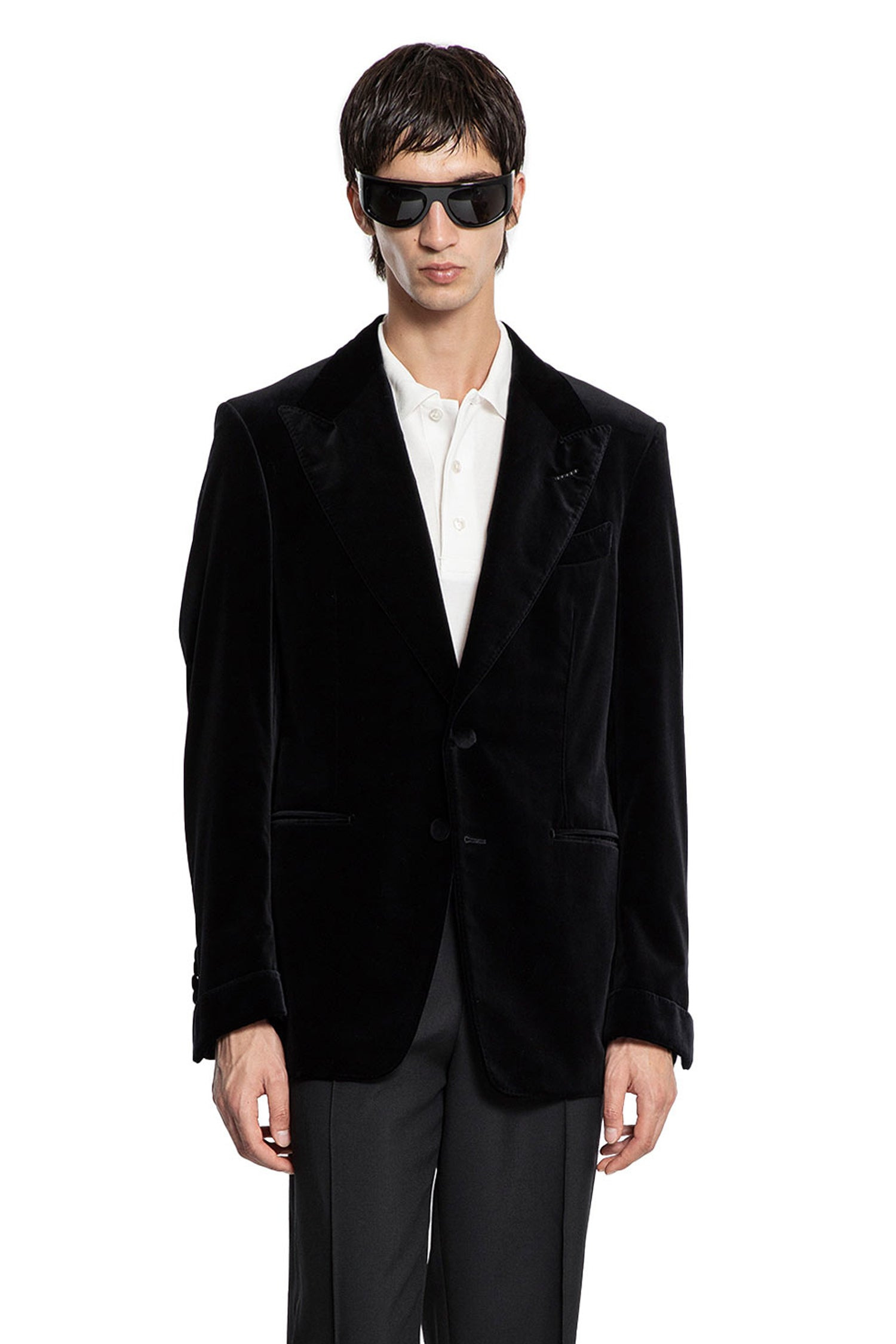 Compact-Light-Velvet-Blazer - 6