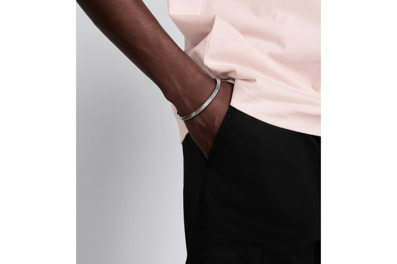 Dior CD Diamond Bangle outlook