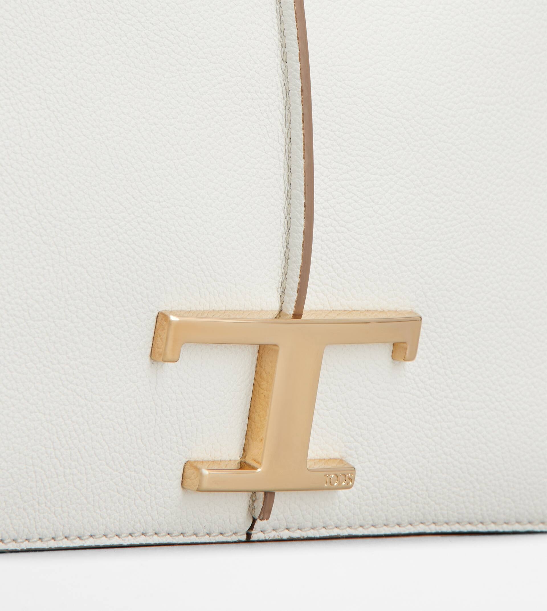 T TIMELESS CAMERA BAG IN LEATHER SMALL - WHITE - 8