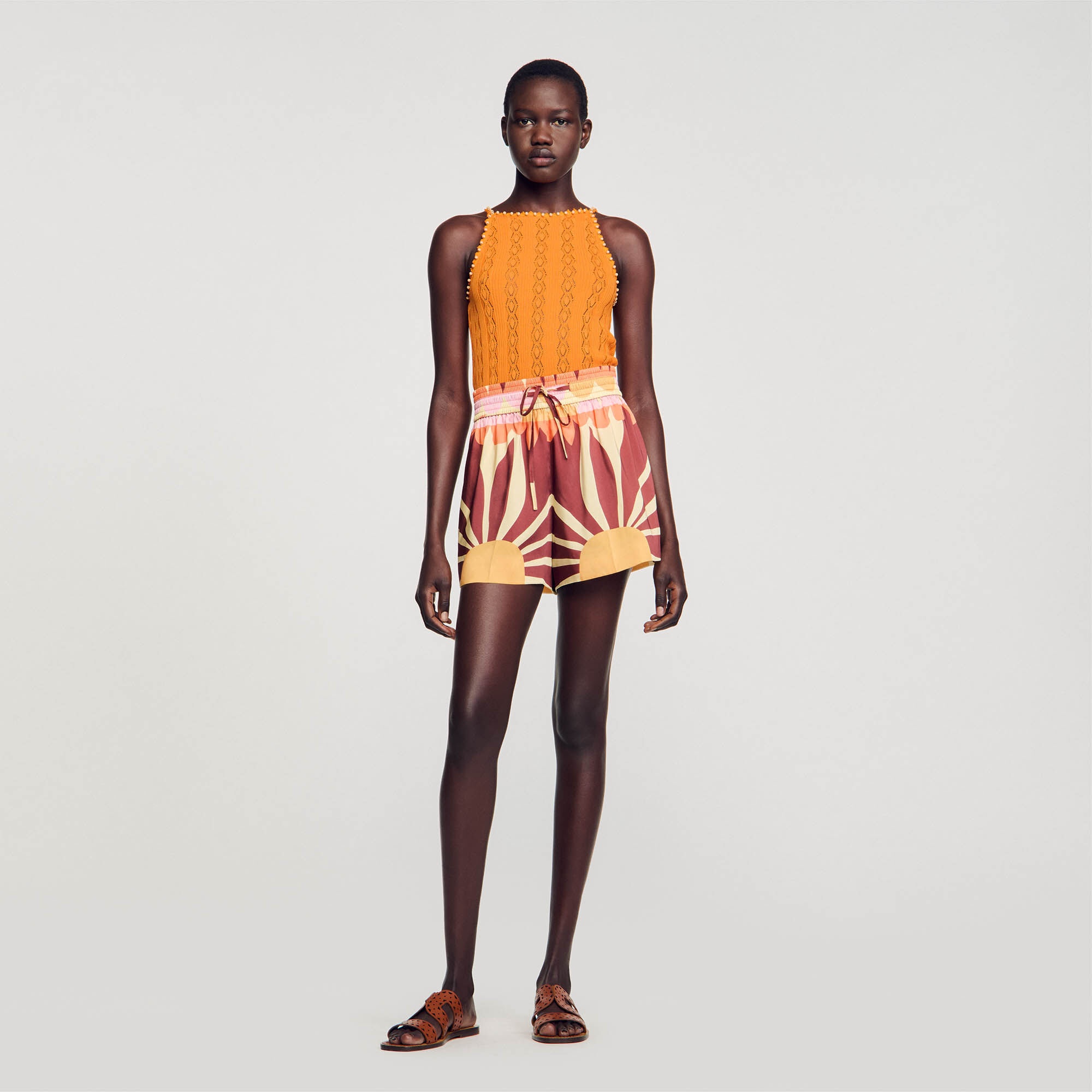 PATTERNED SATIN-EFFECT SHORTS - 3