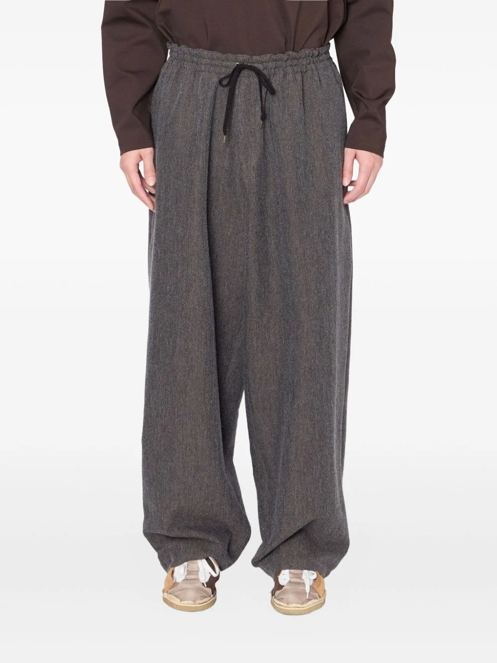 drawstring-fastening pleated trousers - 1