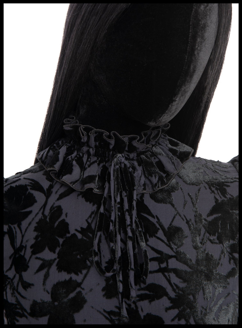 THE VAMPIRE’S WIFE THE STROKE OF MIDNIGHT BLOUSE outlook