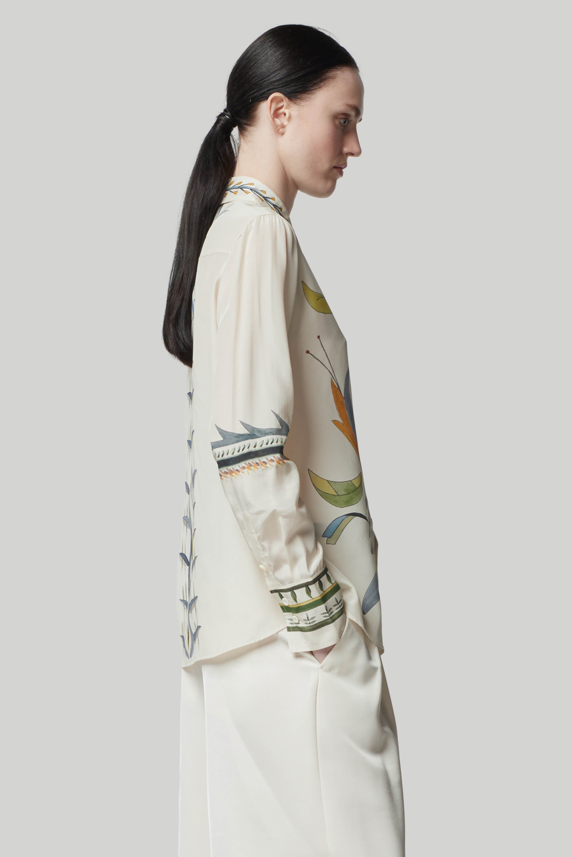 'CHIKA' TOP - 3