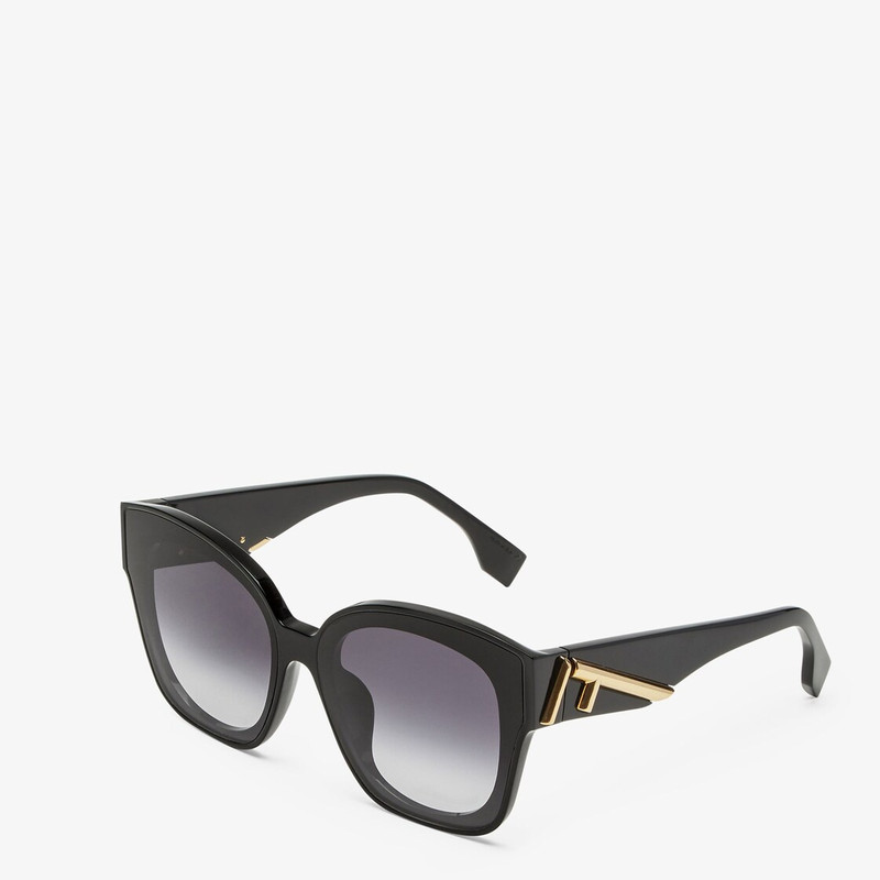 FENDI Fendi First outlook