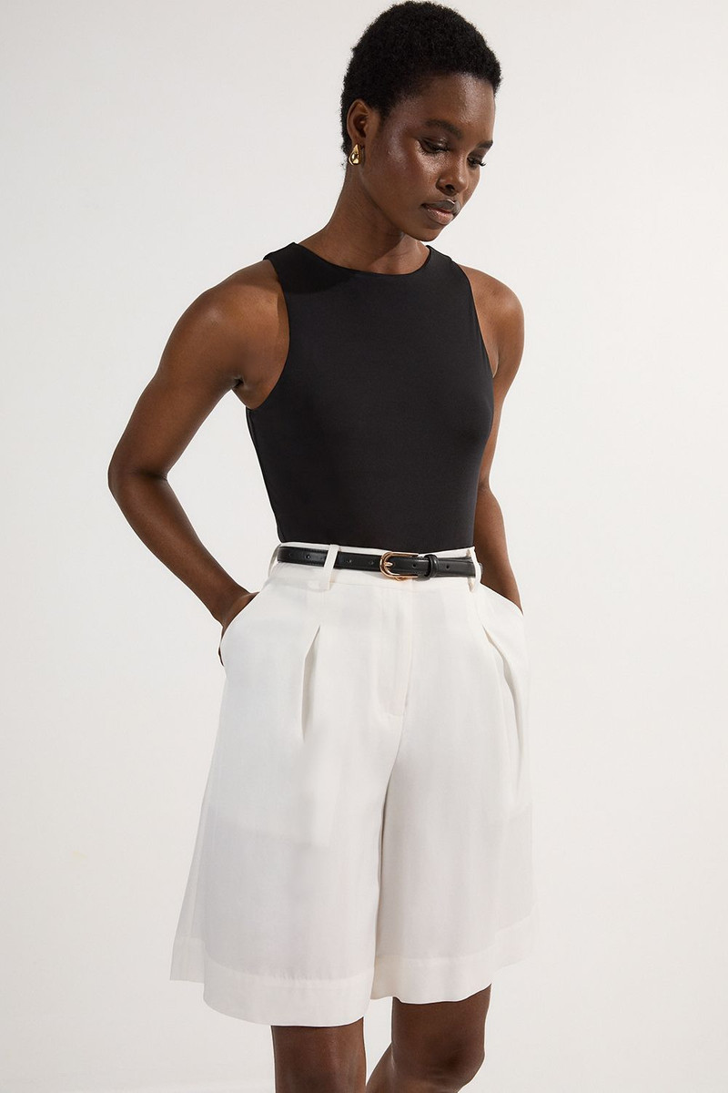 Premium Viscose Linen Woven City Short 1
