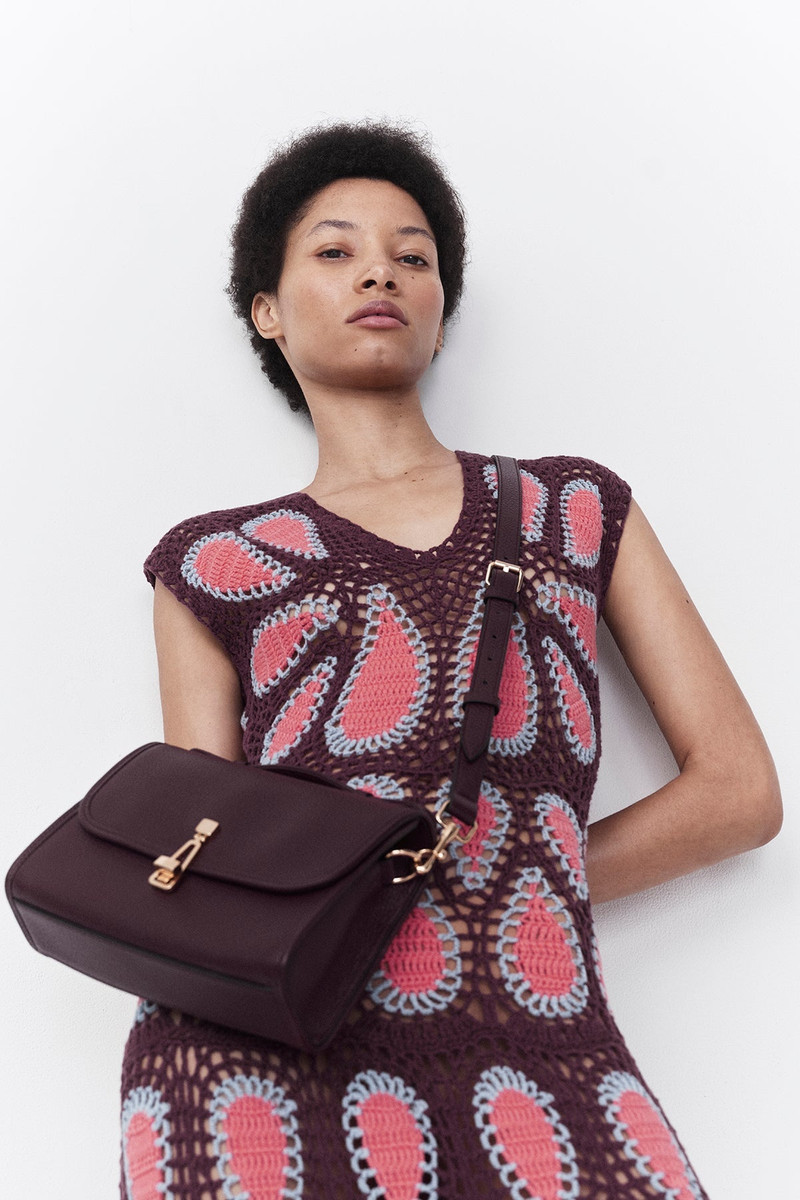 GABRIELA HEARST Waldman Crochet Dress in Italian Plum Wool Cashmere outlook