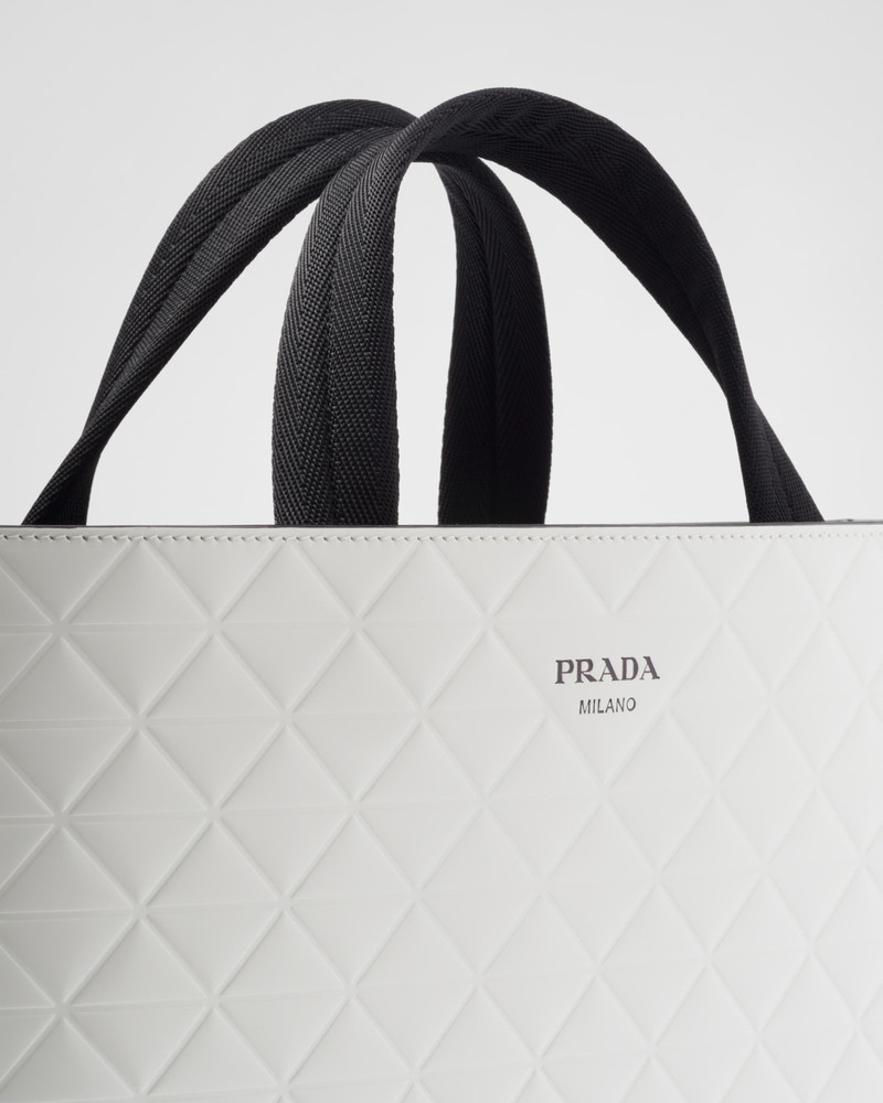 Brushed leather tote bag with water bottle 5