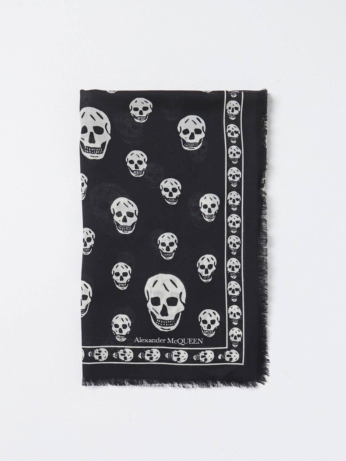 Skull Alexander McQueen scarf in jacquard wool - 1