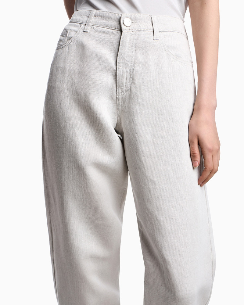 J90 CARROT-FIT JEANS IN A LYOCELL AND LINEN BLEND DENIM ASV 5