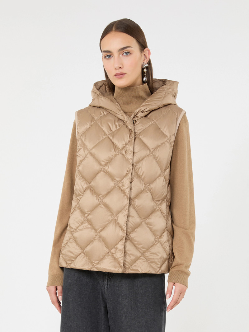 GIOCHI Water-repellent plain-weave fabric padded gilet - CAMEL 3