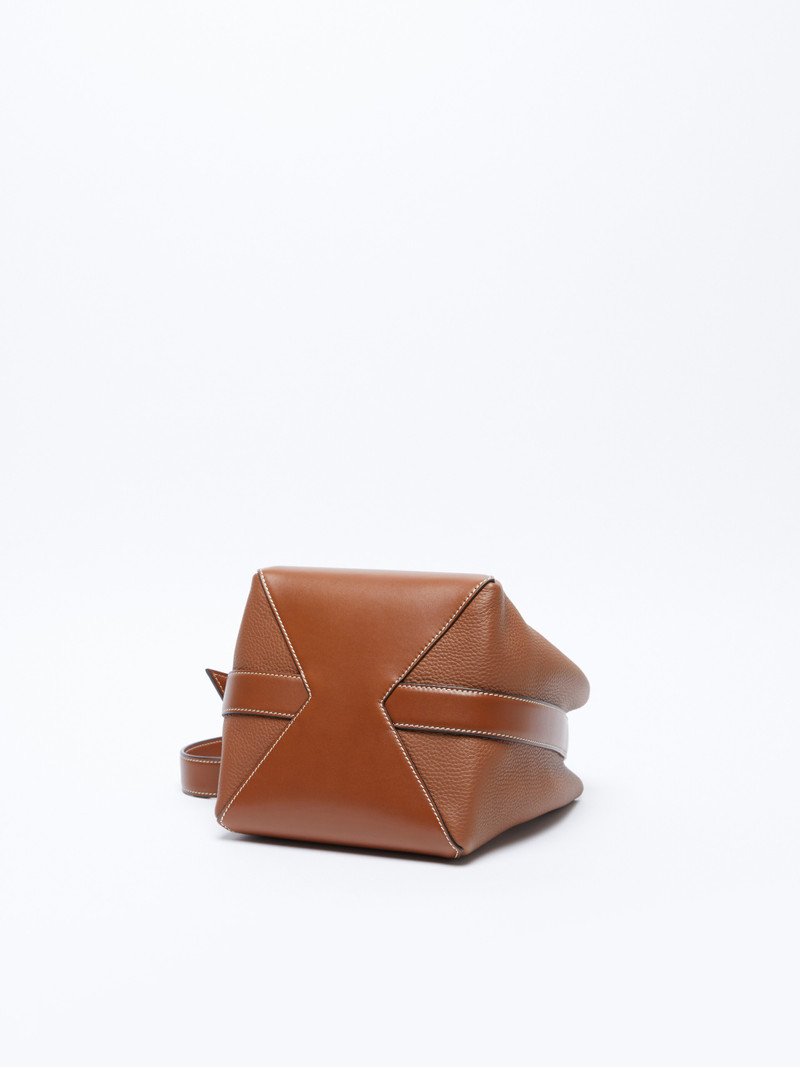 MMBUCKETS Small bucket bag in deer-print leather 5