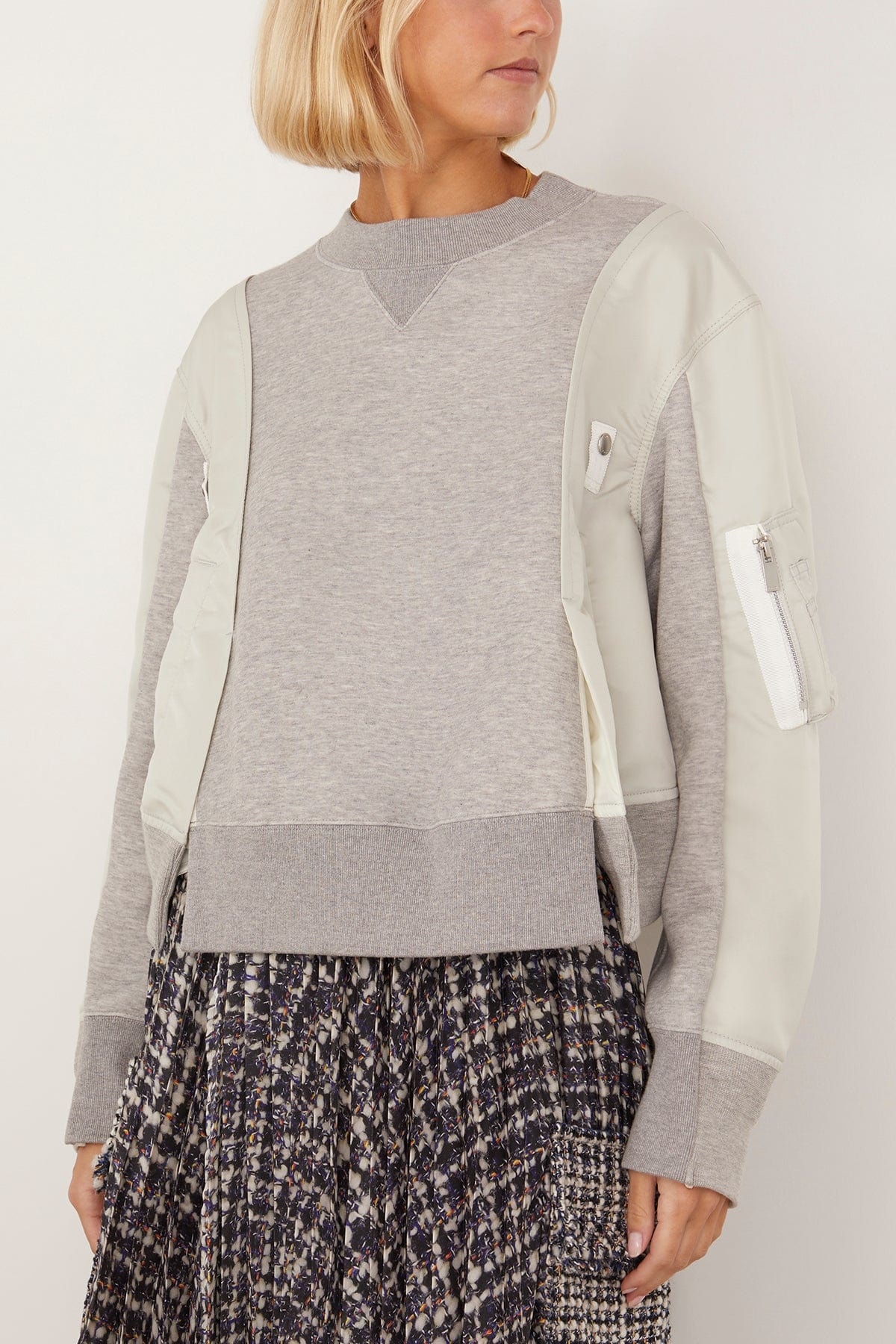 Nylon Twill x Sponge Sweat Pullover in Light Gray - 3