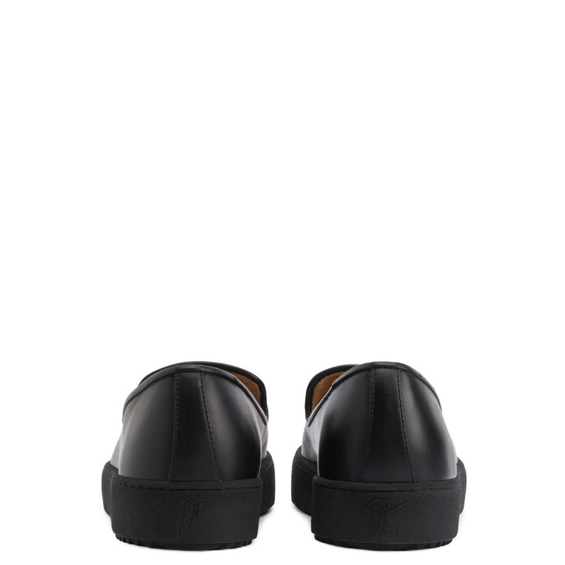 Giuseppe Zanotti Gz-kobe outlook