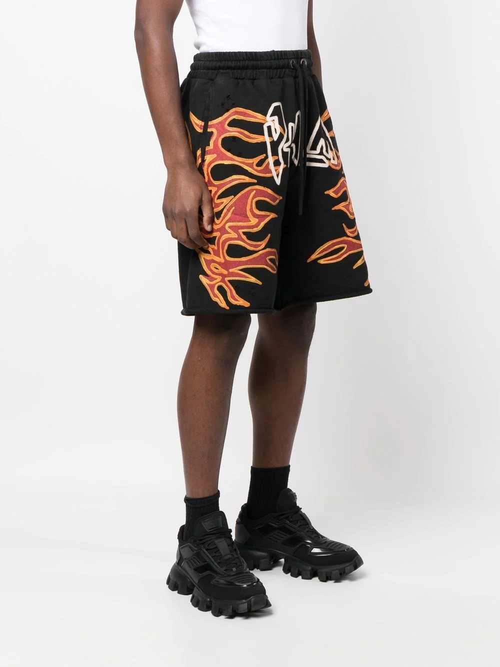 Graffiti Flames logo-print shorts - 3