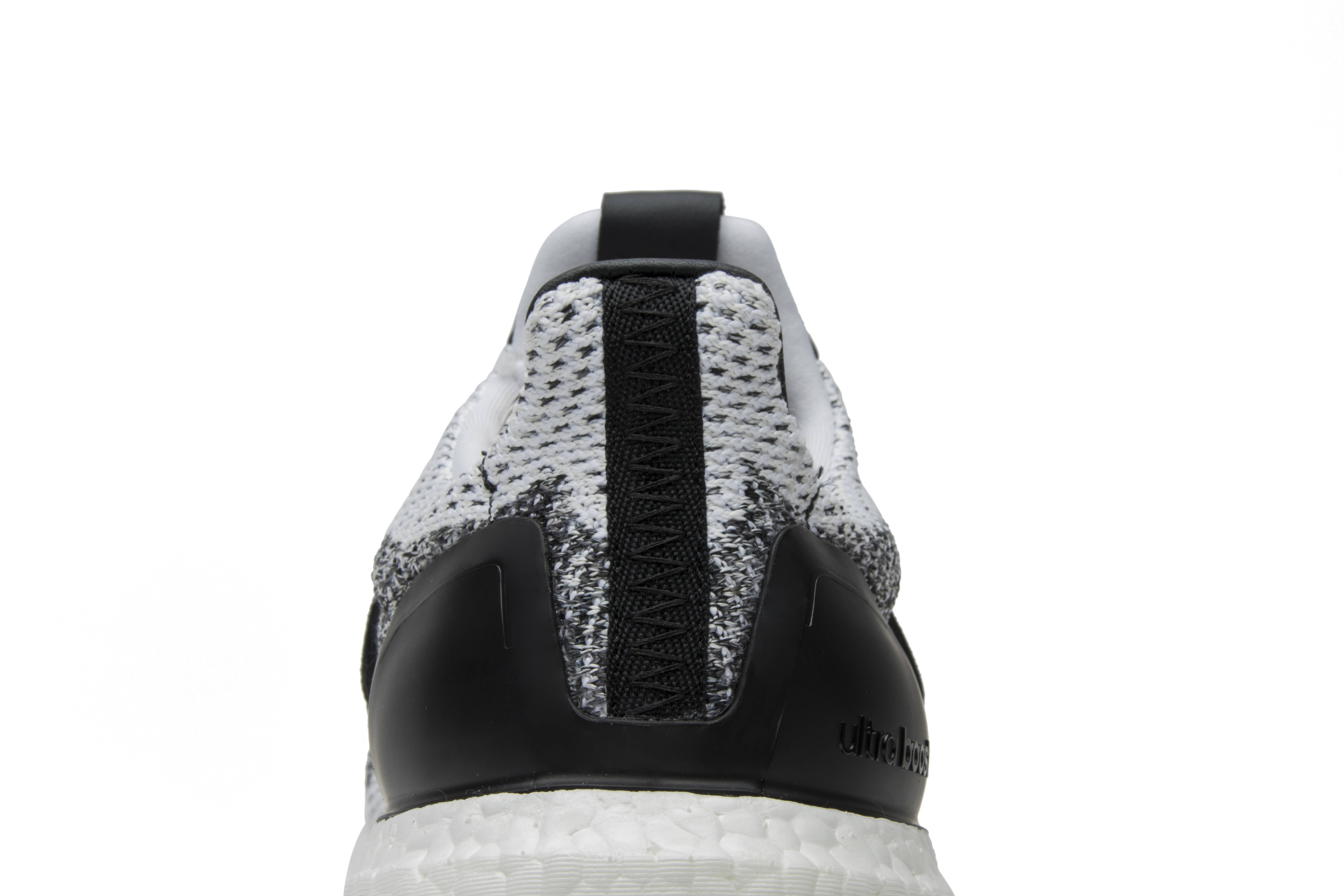 Sneakersnstuff x Social Status x UltraBoost SE 'White Black' - 7