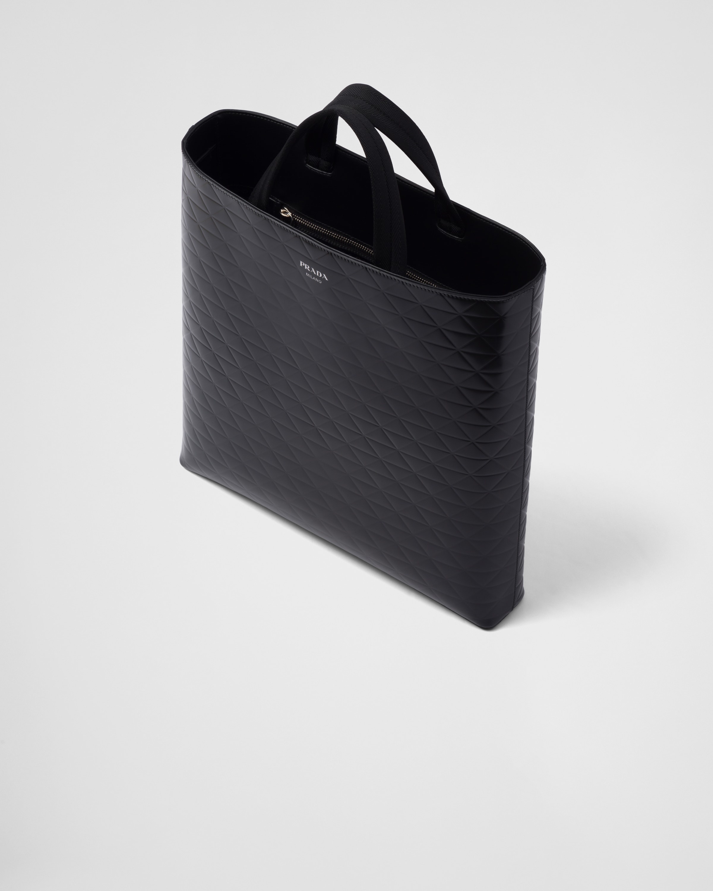 Brushed leather tote bag with water bottle - 3