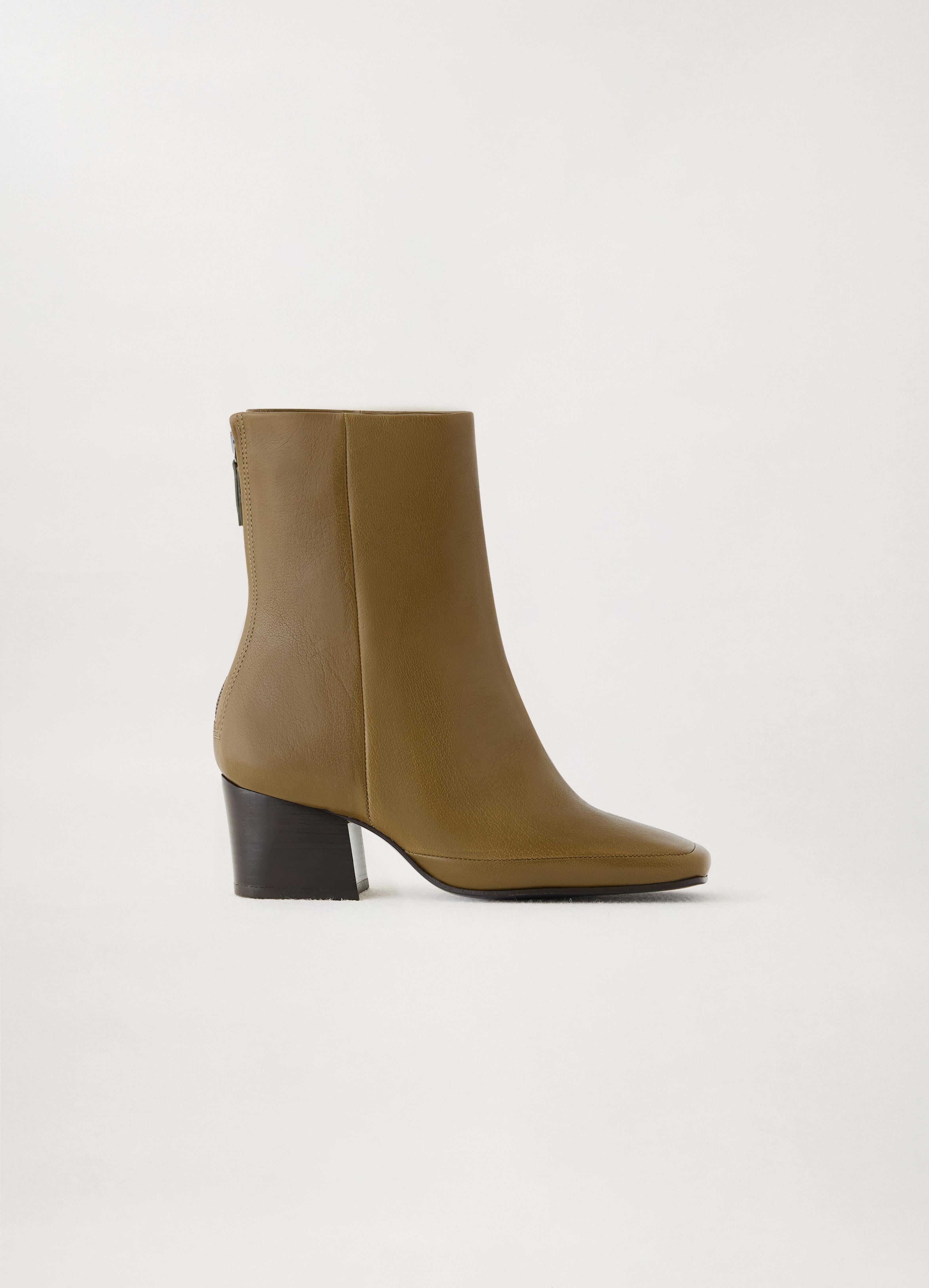 SOFT BOOTS 55 - 1