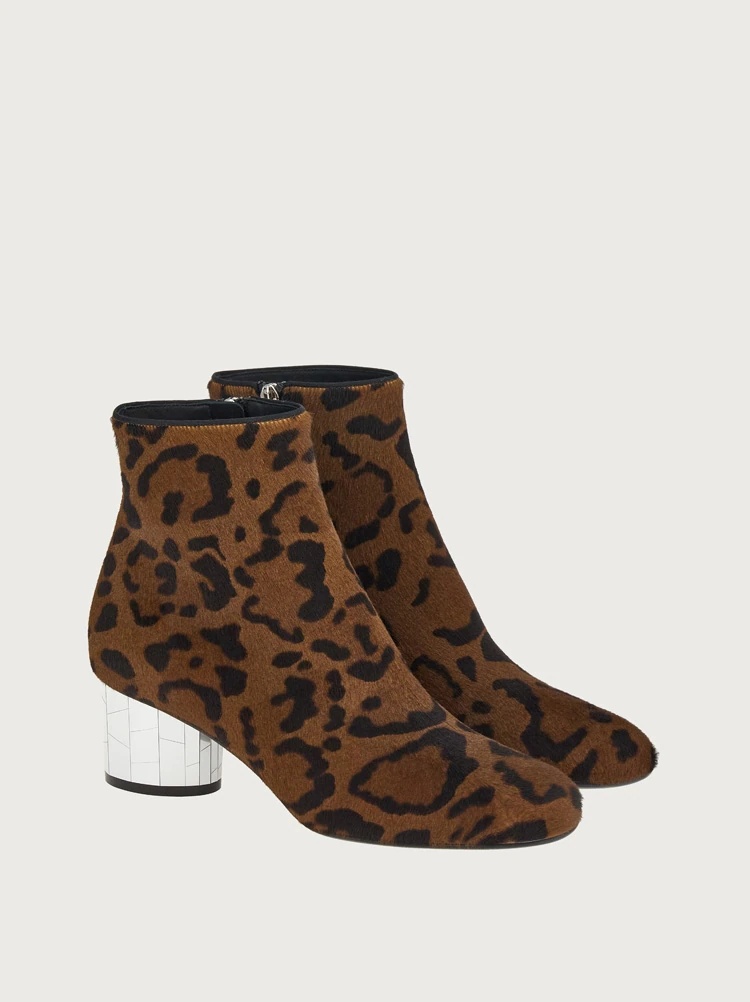 MIRRORED HEEL ANKLE BOOT - 6