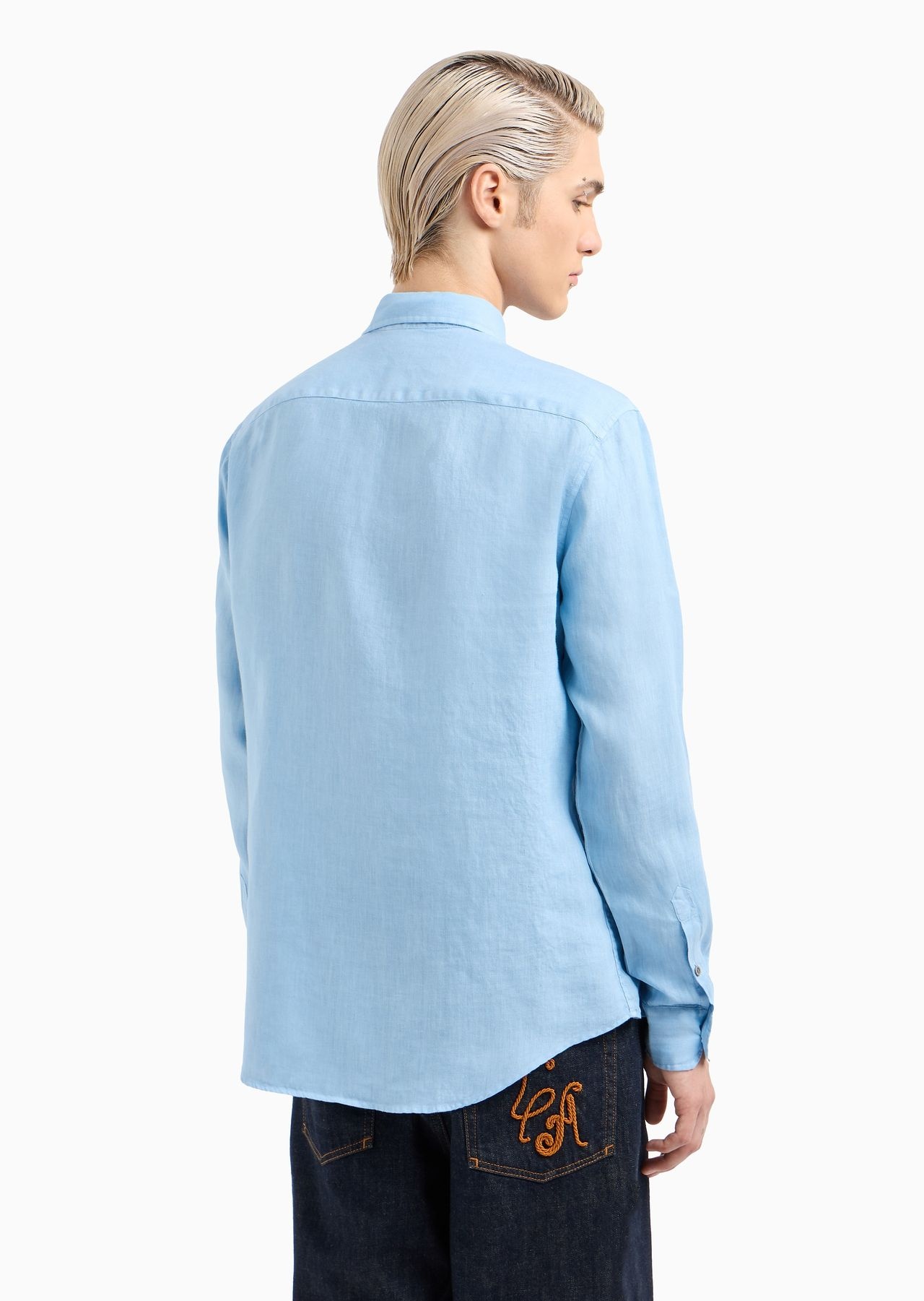 Garment-dyed linen shirt with French collar - 4