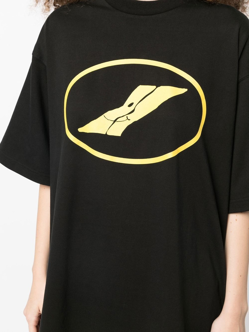 We11done logo-print crew-neck T-shirt outlook