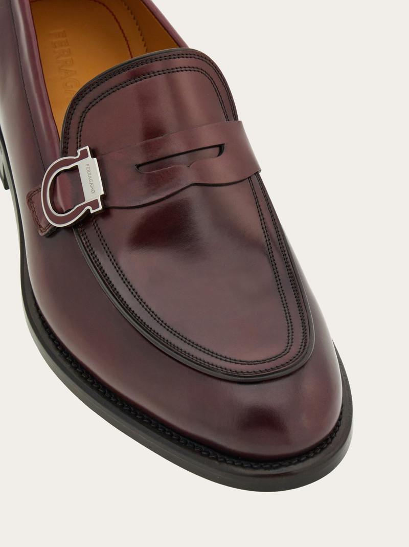 Moccasin with Gancini ornament 6