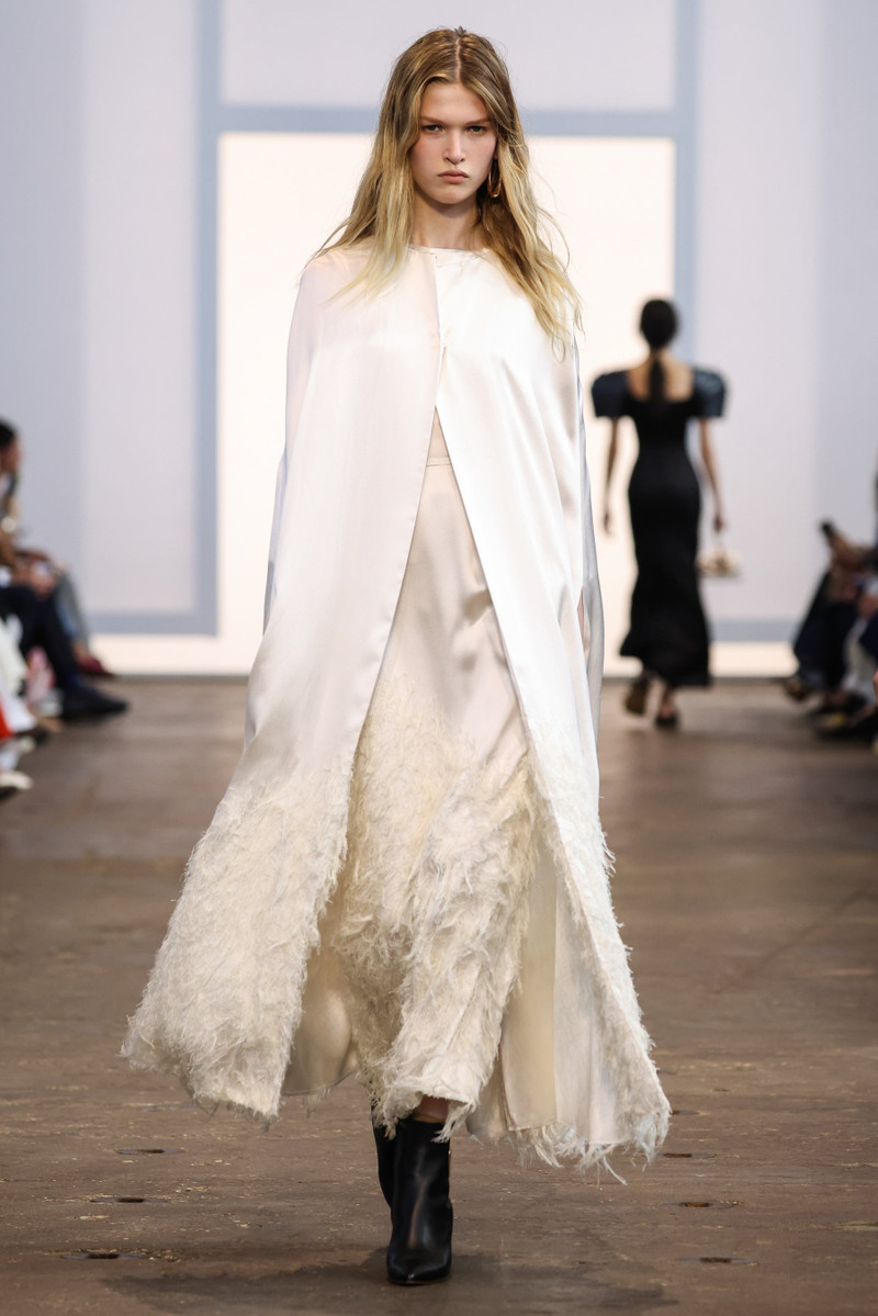 GABRIELA HEARST Hillman Cape in Silk outlook