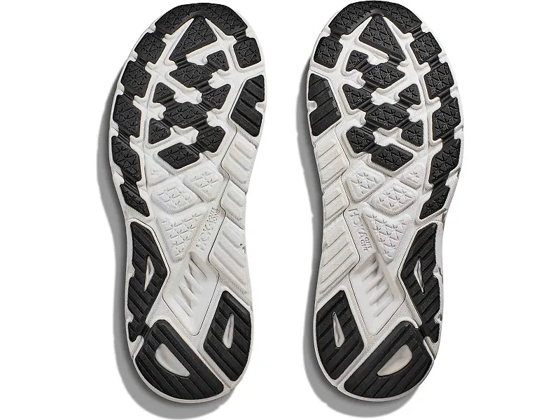 HOKA Arahi 7 - 8