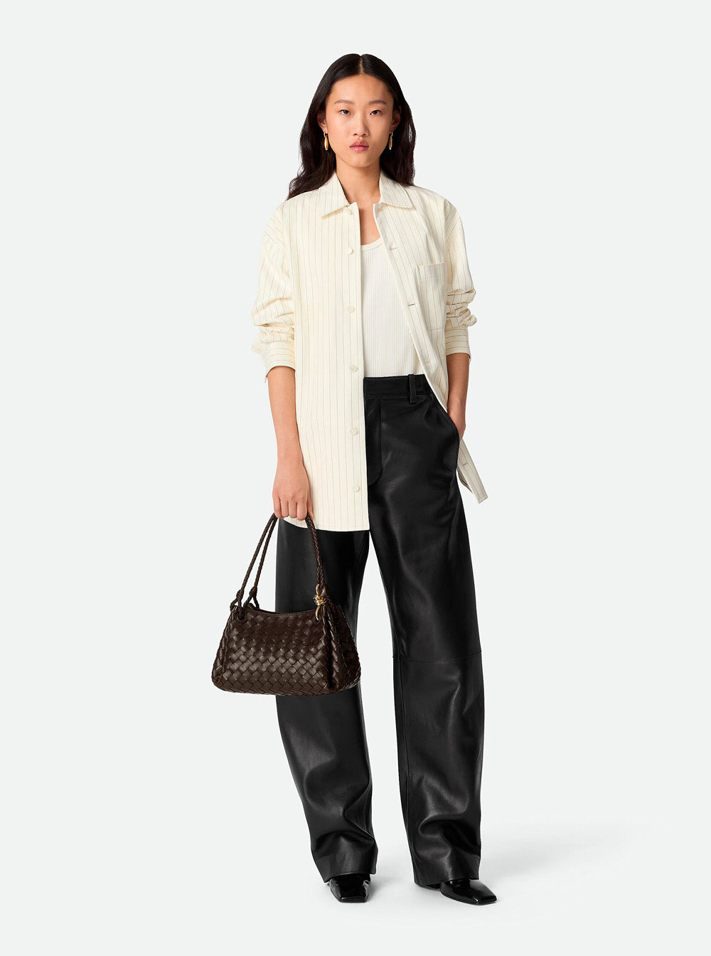 Bottega Veneta Women 'Parachutte' Brown Shoulder Bag With Knot Detail And Intrecciato Motif In Leath - 5