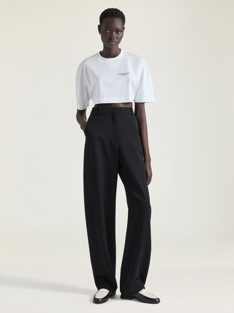 Givenchy CROPPED FIT T-SHIRT IN COTTON WITH GIVENCHY STAMP PRINT outlook