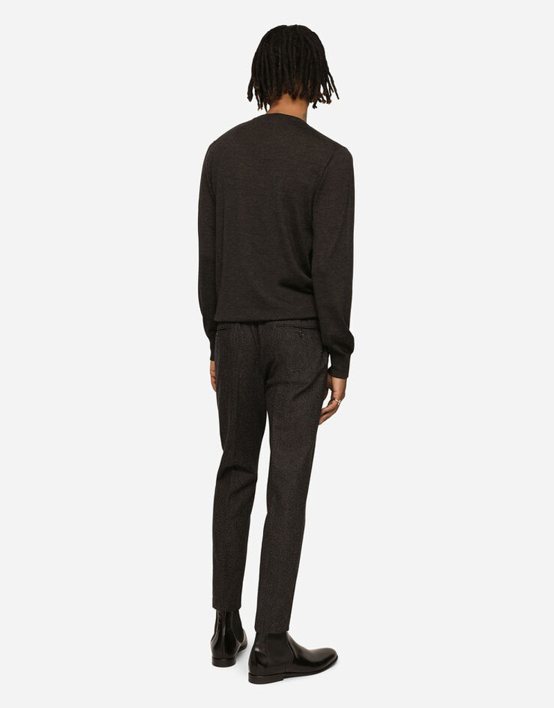 Crewneck sweater in cashmere 4