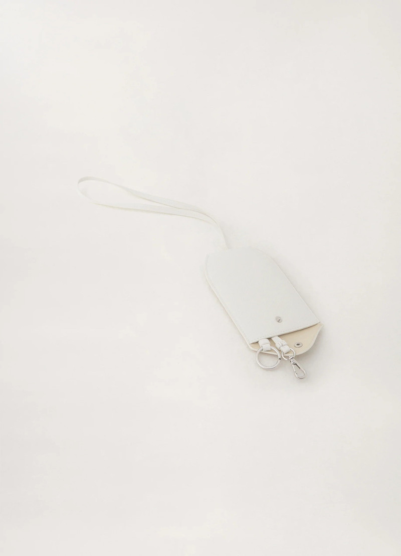 Lemaire ENVELOPPE KEY RING POUCH
SOFT GRAINED LEATHER outlook