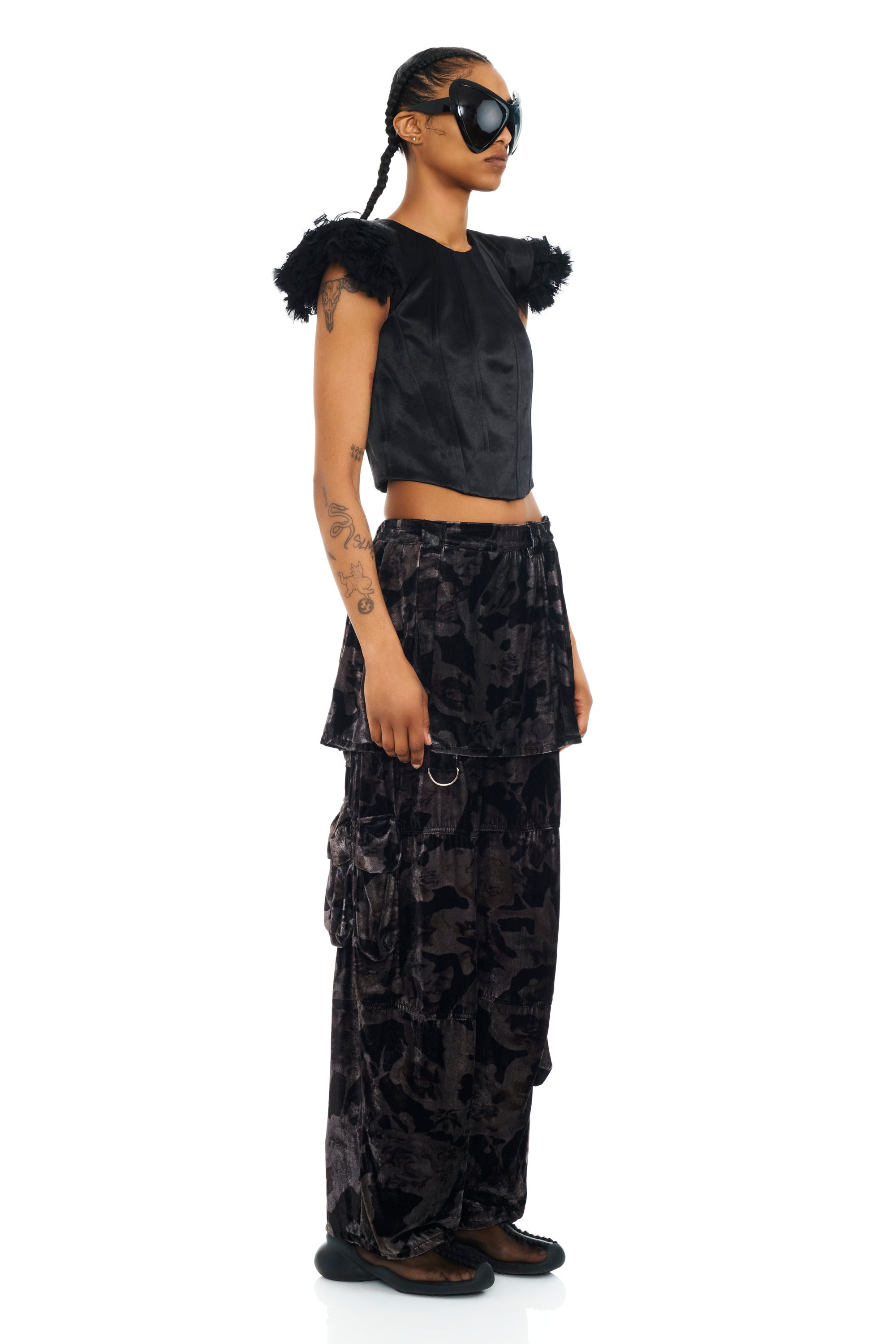 BLACK WATERCOLOR ROSES LAWN SKIRT CARGO PANT - 8