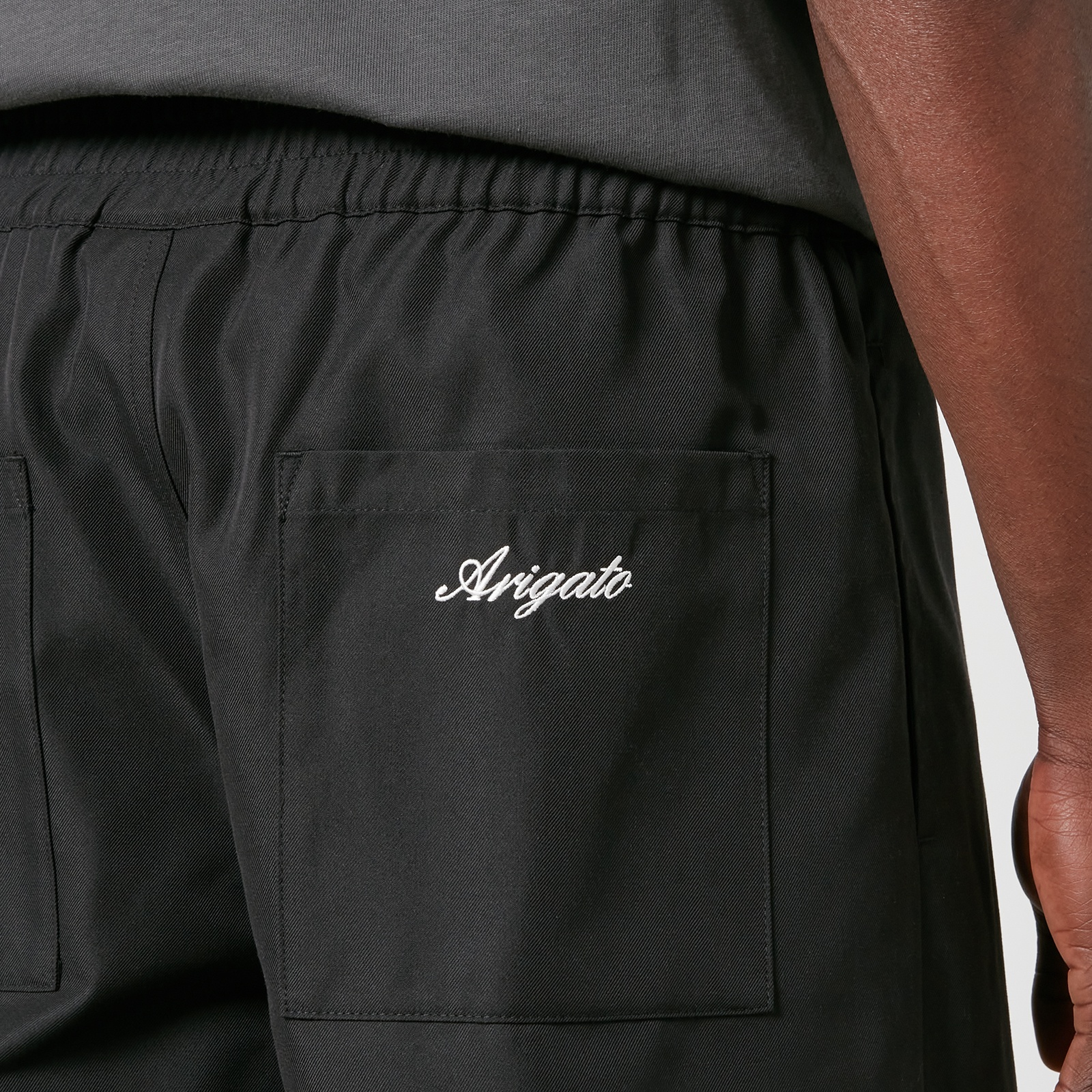 Axel Arigato Vapor Logo-Embroidered Shell Shorts - 4