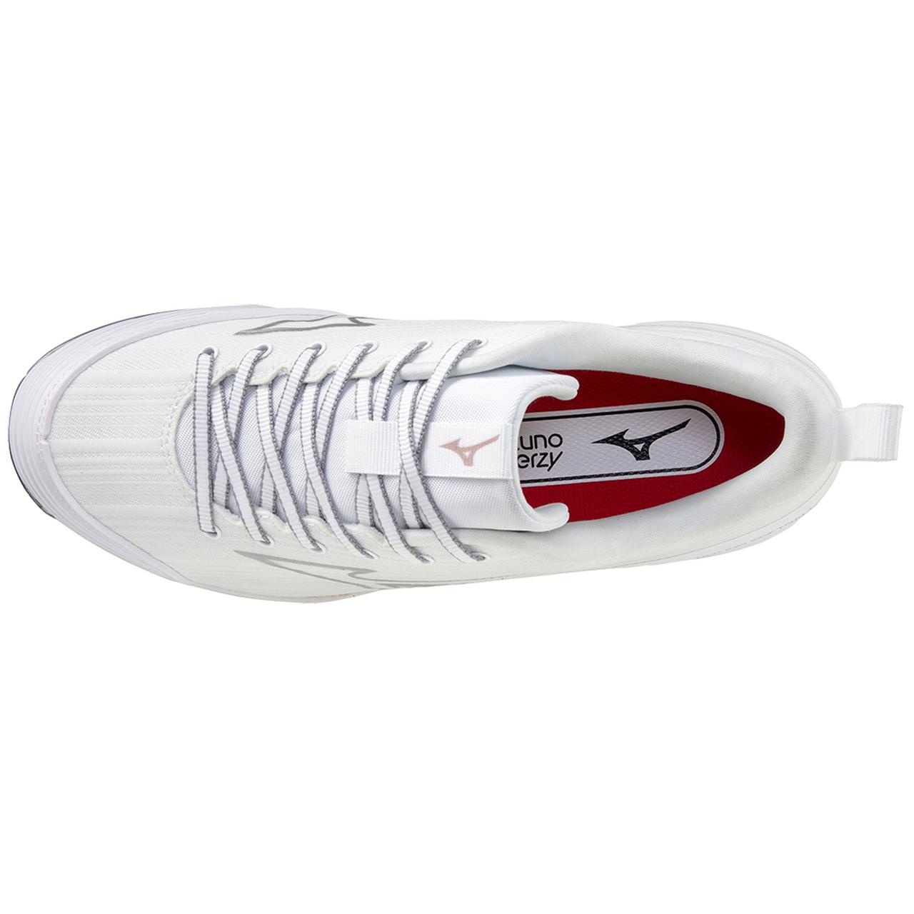 Mizuno Sweep 6 Low Women's Metal Fastpitch Softball Cleat - 4