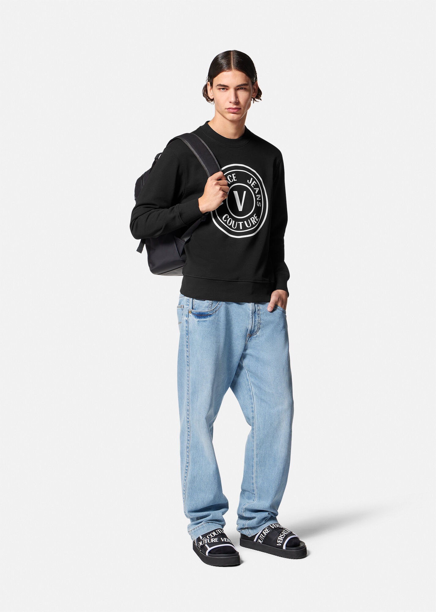 V-Emblem Sweatshirt - 2