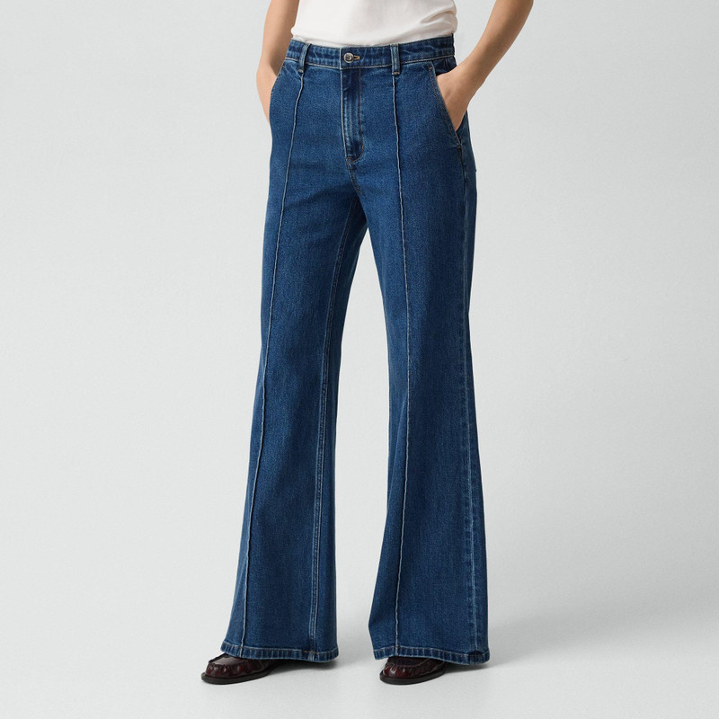 Fluid Flare Jean in Essential Denim 5